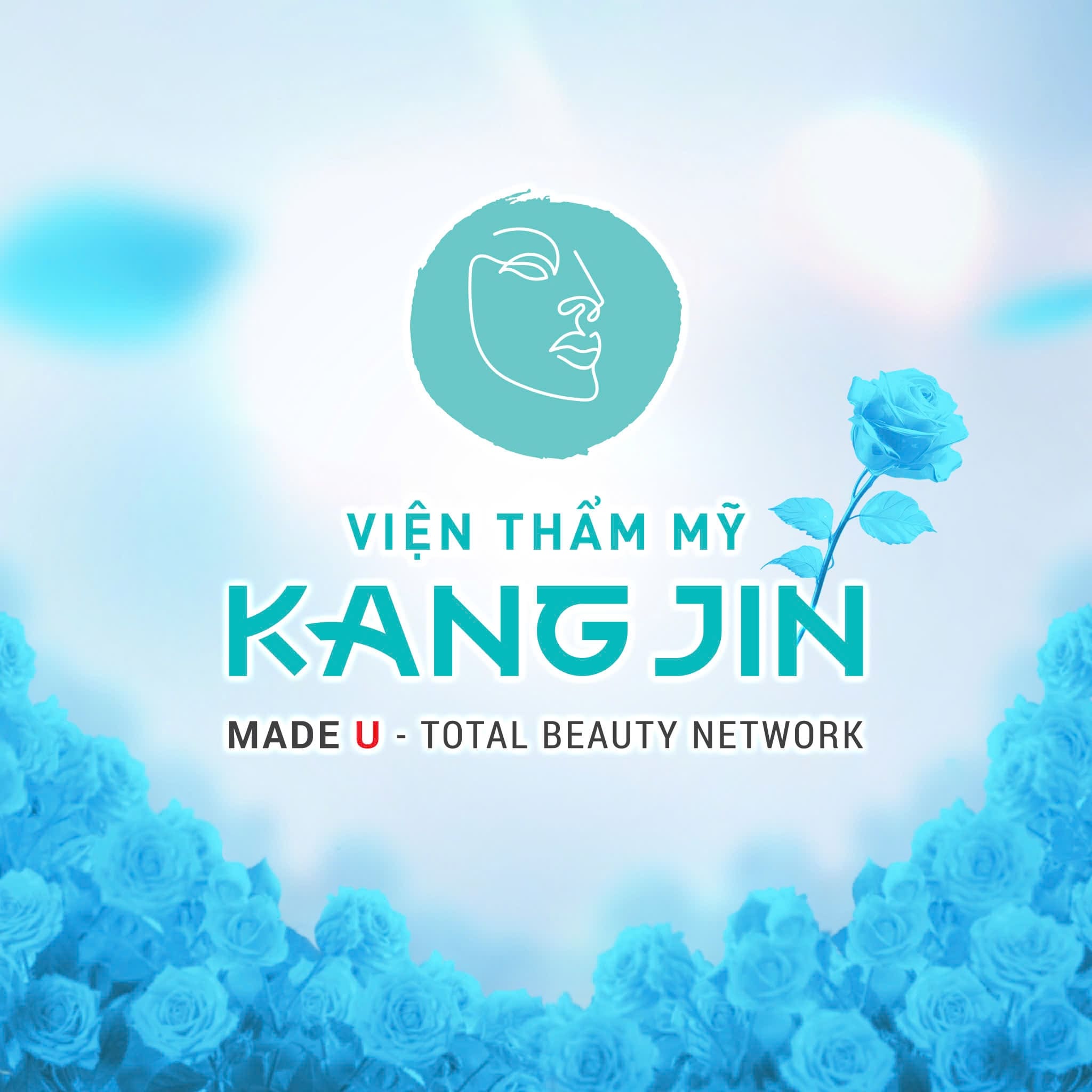 ĐÔNG ĐẢO KHÁCH HÀNG XẾP HÀNG CHỜ ĐĂNG KÝ DỊCH VỤ CHĂM SÓC DA MẶT